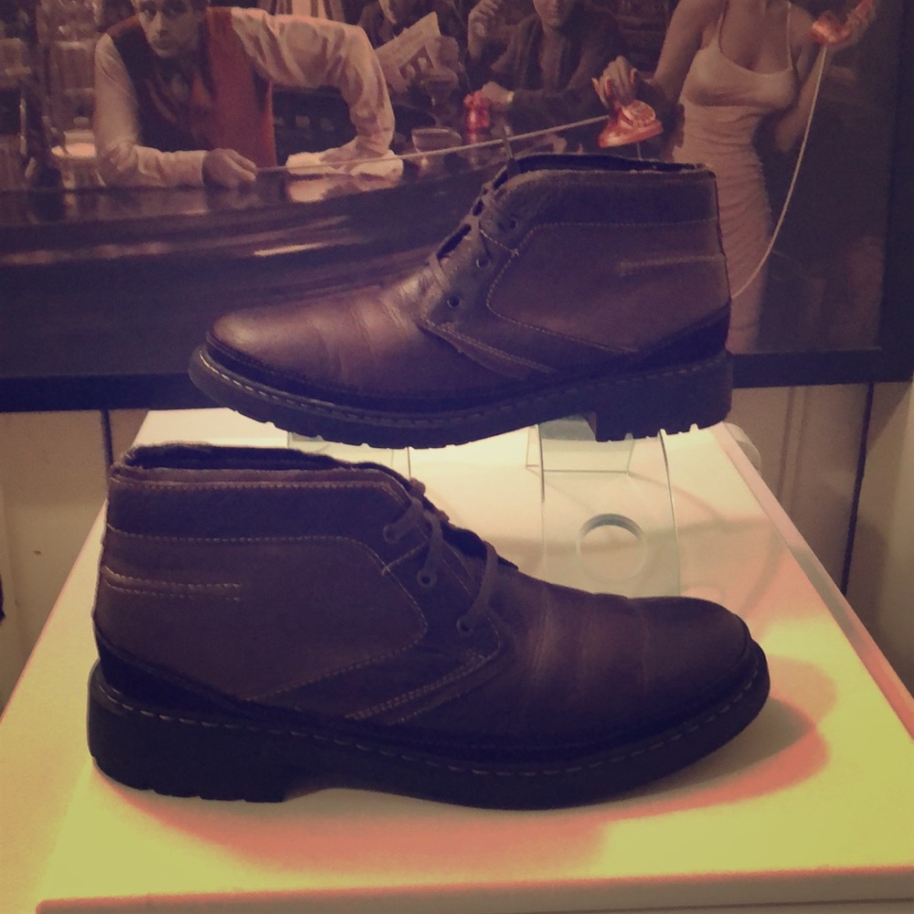 BROWN CLARKS LEATHER UPPER BOOTS 13M
